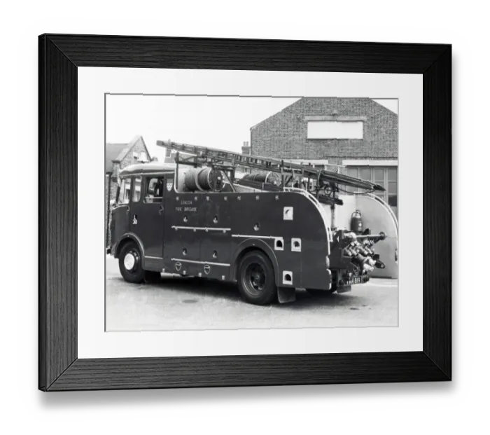 Framed Print : GLC-LFB - Dual purpose pump fire engine Framed Print : GLC-LFB - Dual purpose pump fire engine