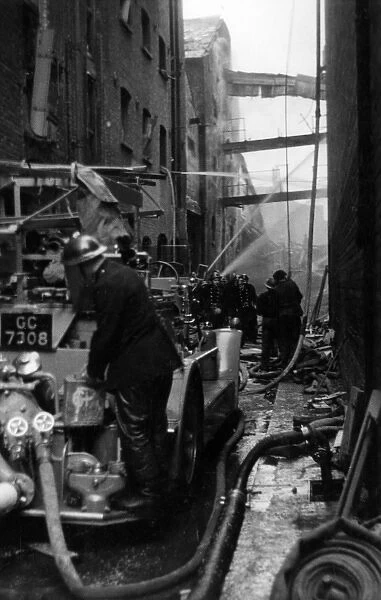 Blitz in London -- Chambers Wharf, Bermondsey, WW2