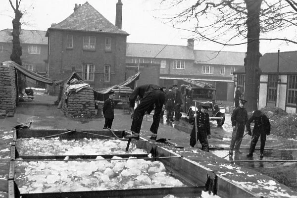LFB firefighters and winter snows, WW2
