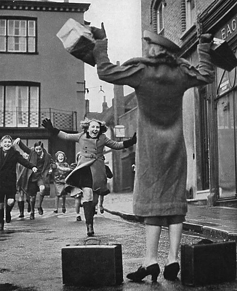 Parents visit evacuated children, WWII