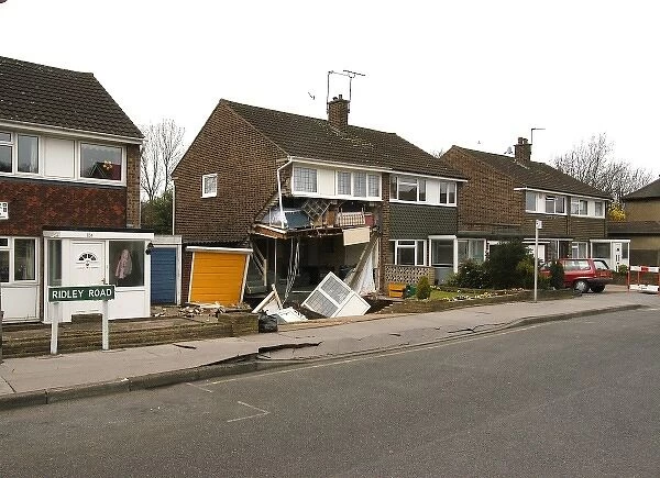 Subsidence damage, 122 Ridley Road, Bromley