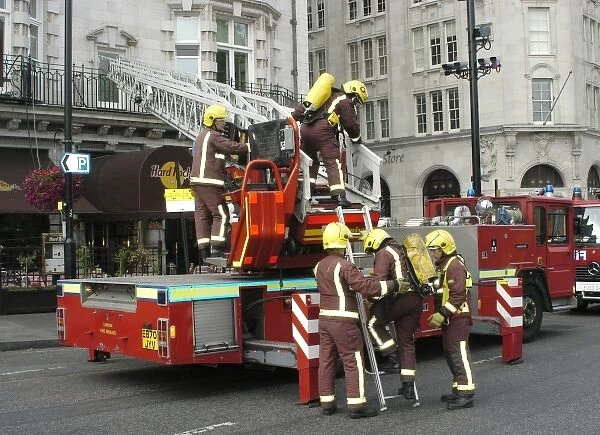 Turntable ladder and crew, Old Park Lane, W1