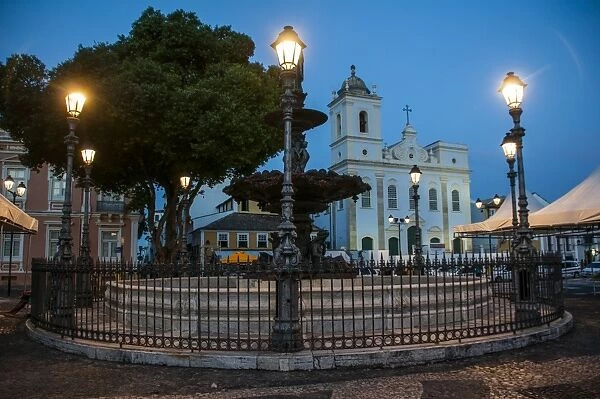 Nightshoot of the 16 do novembro Square, Pelourinho, UNESCO World Heritage Site, Salvador da Bahia, Bahia, Brazil, South America