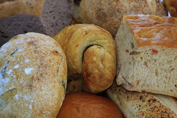 North America, USA, Georgia; Savannah; Breads at a farmers market in Savannah