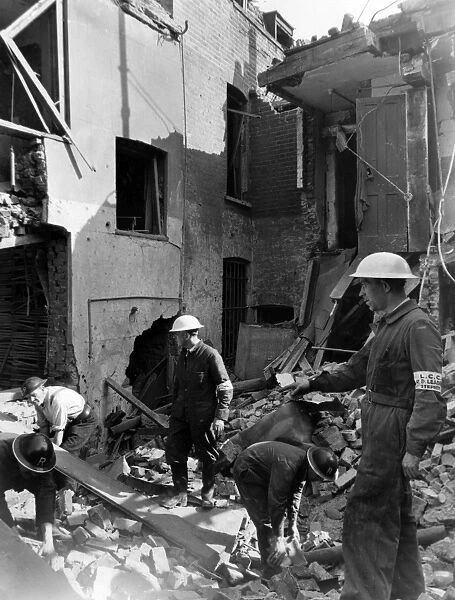 Blitz in London -- off Whitechapel Road, WW2