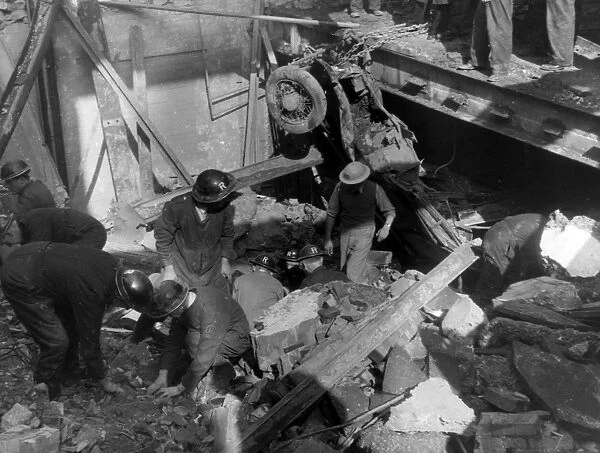 Blitz in London -- rescue squad at sub-station, WW2