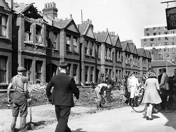 Blitz in London -- Standish Road, Hammersmith, WW2