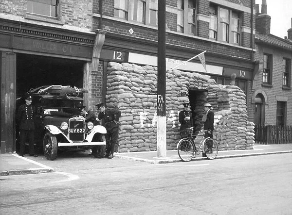 Fire alam post, Cooks Road, Vauxhall, WW2