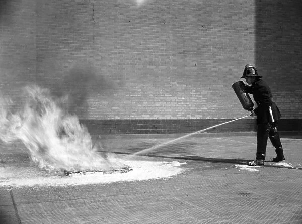Firefighter training with foam extinguisher