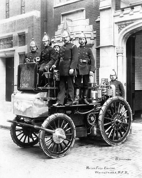 Firefighters with motor fire engine, Whitefriars MFB