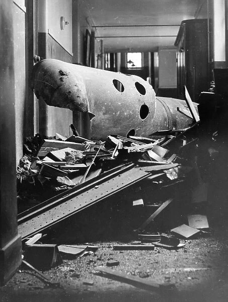 Unexploded land mine, Greycoat Hospital, London, WW2