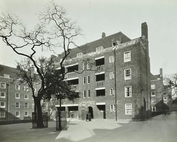 Glebe Estate, London, 1932 (b  /  w photo)