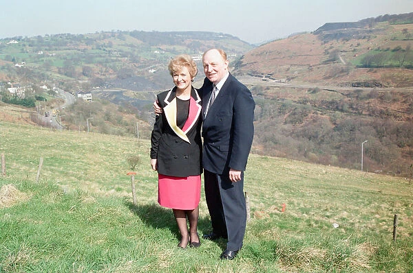 Labour leader Neil Kinnock and his wife Glenys at Pontllanfraith, South Wales