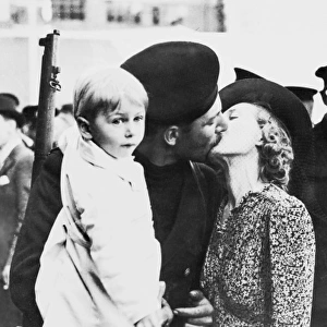 Armed London fireman reunited with family, WW2