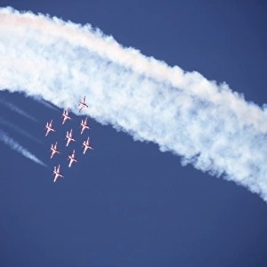 BAe Systems Hawks RAF Red Arrows Diamond Bend Cottesmore