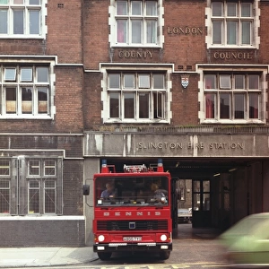 GLC-LFB Islington fire station, Upper Street