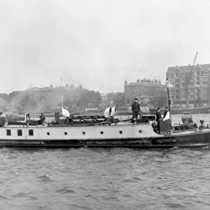 LCC-LFB Fireboat Beta III on the River Thames