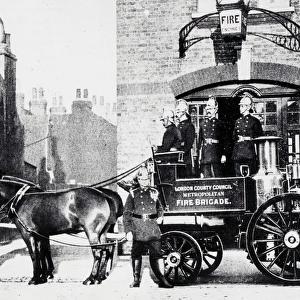 LCC-MFB horse drawn steamer at Greenwich
