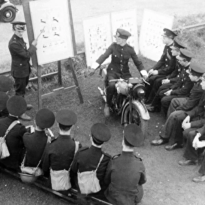 LFB motorcycle dispatch riders in training, WW2