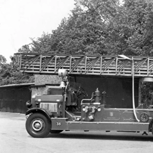 London Fire Brigade turntable ladder vehicle