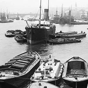 London River Thames from Tower Bridge early 1900s