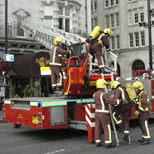Turntable ladder and crew, Old Park Lane, W1