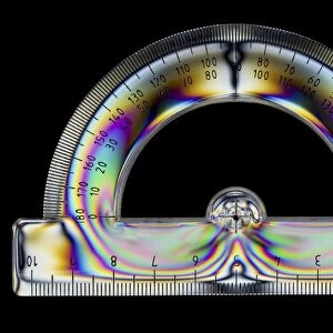 Photoelastic stress of a protractor