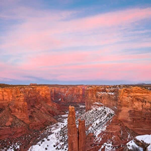 Spider Rock at sunset, Canyon de Chelly National Monument, Chinle, Arizona, USA