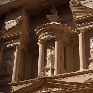 Jordan, Petra, the Treasury building (Al Khazneh)