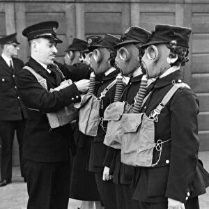 AFS women, gas mask drill, WW2