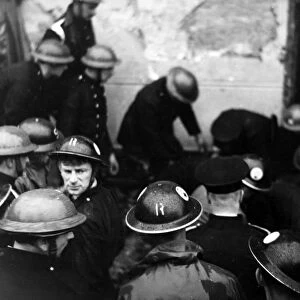 Blitz in London -- rescue squad, Wandsworth, WW2