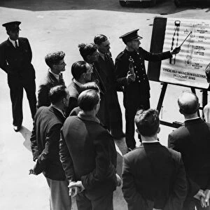 Blitz in London -- training office workers, WW2