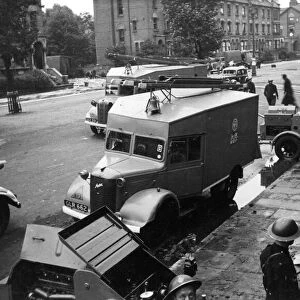Salvage operation, Petherton Road, London, WW2