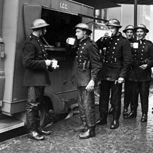 Tea break for firefighters, London, WW2