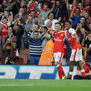 Arsenal Triumph: Ozil and Iwobi's Unforgettable Goal Celebration vs. Chelsea (2016-17)