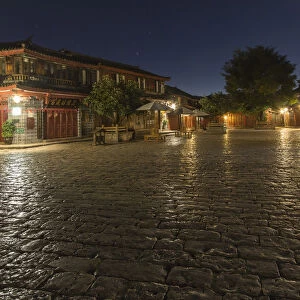 Lijiang Old Town in Yunnan, China at dusk