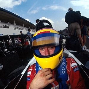 International Formula 3000 Championship: Race winner Luca Badoer Team Crypton Reynard 92D Cosworth prepares himself for action