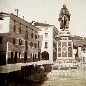 Bronze monument to Titian, 1880, A. Del Zotto, Piazza Titian, Pieve di Cadore, Belluno