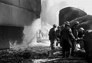 Blitz in London -- oil tank fire, Thames Haven, WW2