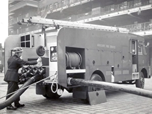 LCC-LFB AFS Green Goddess pump, Lambeth HQ