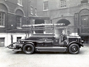 LCC London Fire Brigade Dennis motorised pump