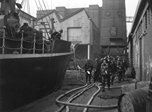 B Division training exercise, London Docks
