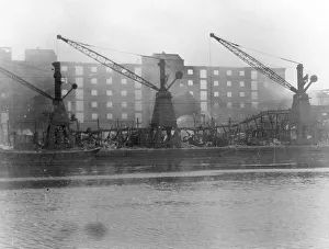 Blitz in London -- warehouses, Surrey Docks, WW2