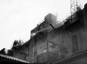 Blitz in London -- firefighters at work in Bermondsey, WW2